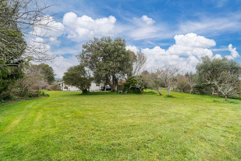 Photo of property in 26 Lee Road, Hannahs Bay, Rotorua, 3010
