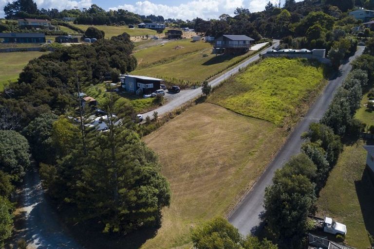 Photo of property in 88 Cable Bay Block Road, Cable Bay, 0420