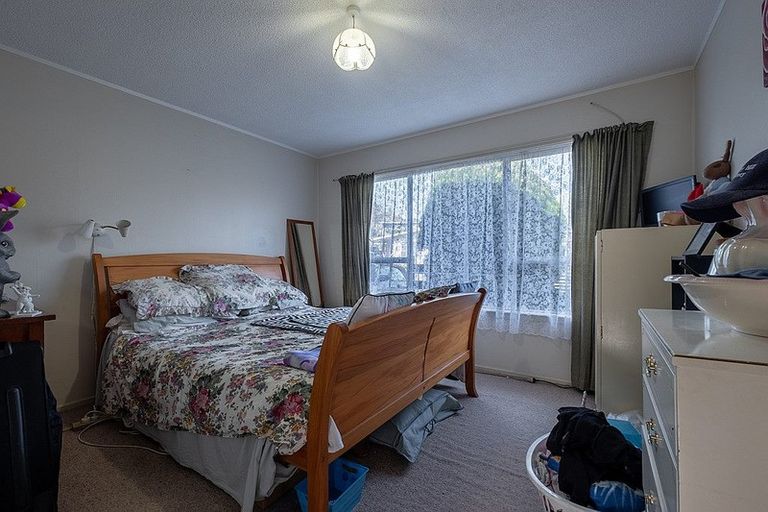 Photo of property in 2 Shaldon Crescent, Blagdon, New Plymouth, 4310