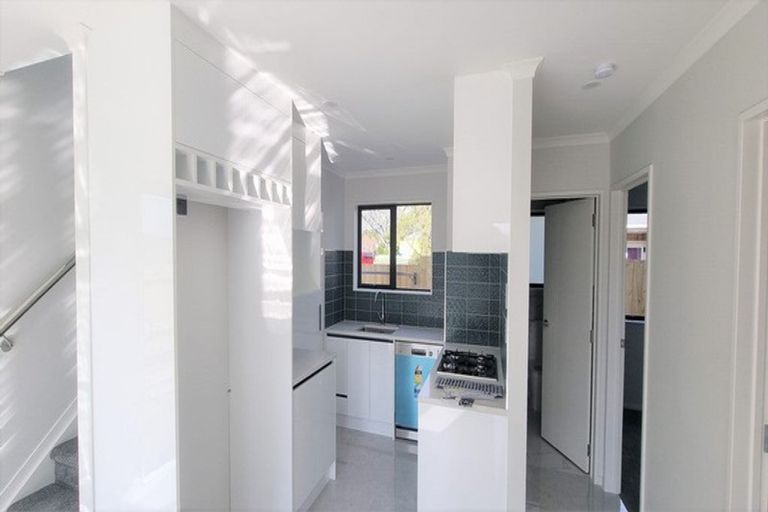 Photo of property in 425f Great South Road, Opaheke, Papakura, 2113