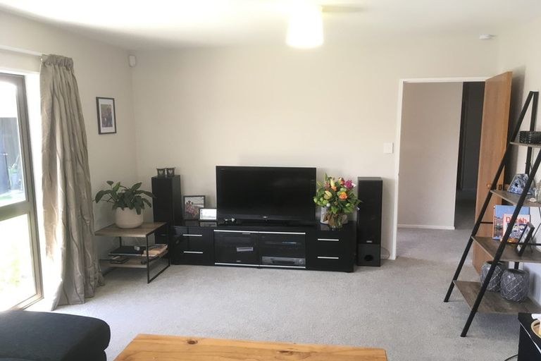 Photo of property in 49 Lowry Avenue, Redwood, Christchurch, 8051