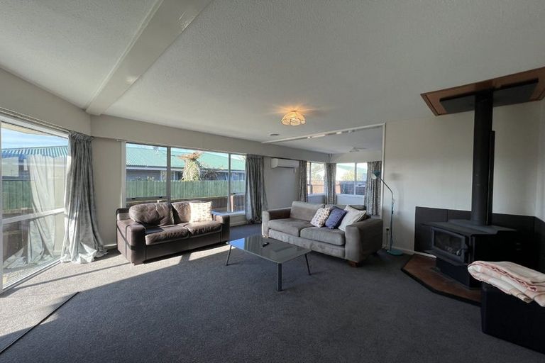 Photo of property in 2/38 Ensign Street, Halswell, Christchurch, 8025