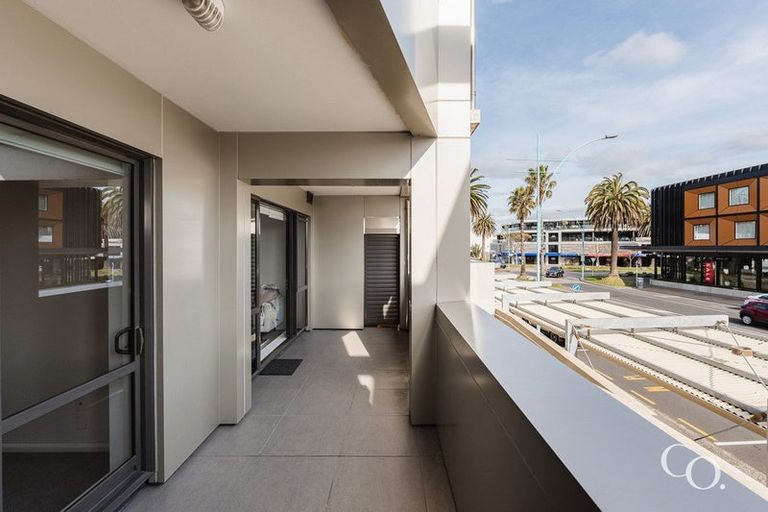 Photo of property in Paramount Apartments, 5/281 Maunganui Road, Mount Maunganui, 3116