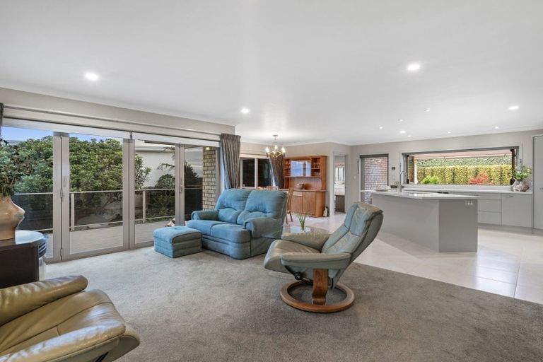 Photo of property in 42 Siemonek Rise, Bethlehem, Tauranga, 3110