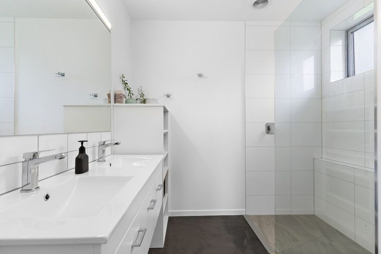 Photo of property in 3 Tuscan Lane, Martinborough, 5711