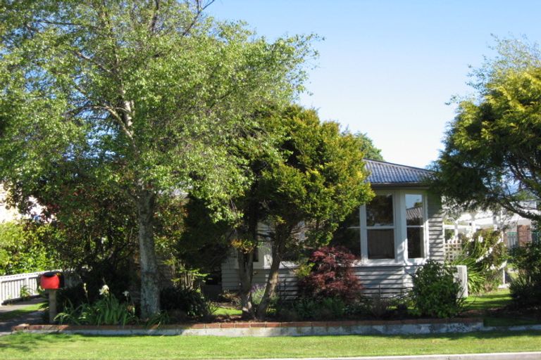 Photo of property in 78 Wakefield Street, Westport, 7825