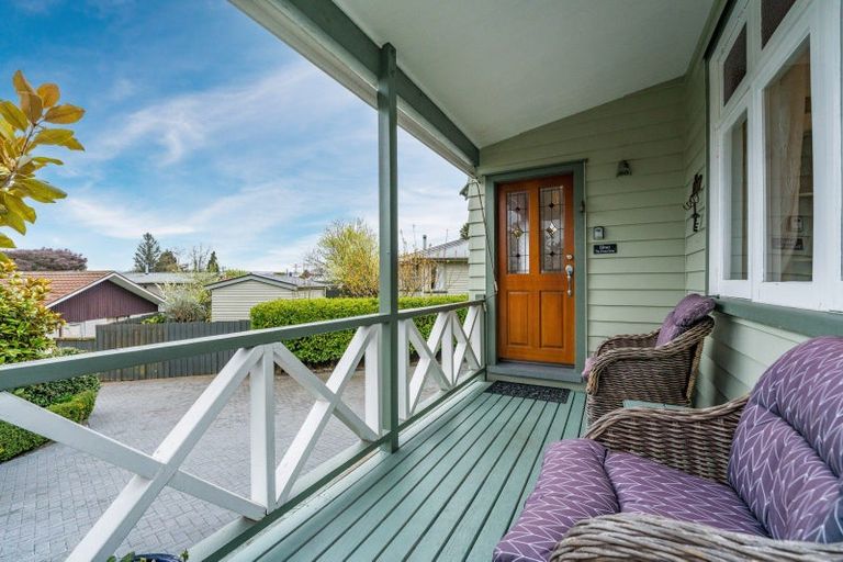 Photo of property in 10 Tamatea Road, Taupo, 3330