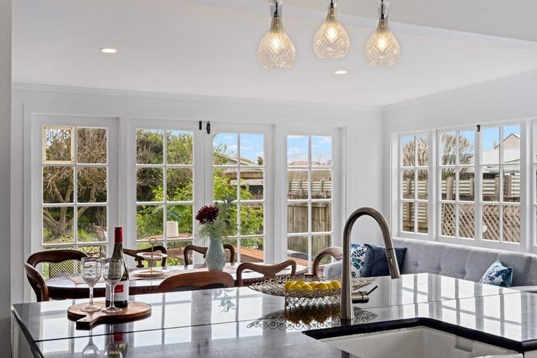 Photo of property in 36 Beaver Road, Blenheim, 7201