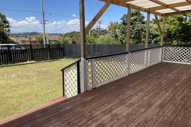 Photo of property in 305 Richardson Road, New Windsor, Auckland, 1041