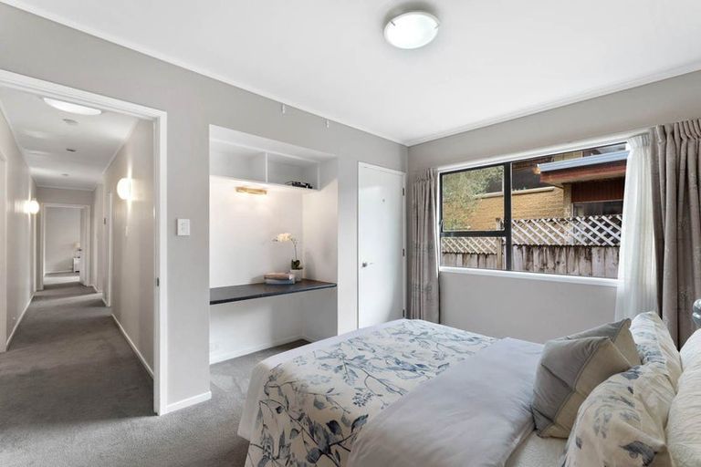 Photo of property in 55 Meadowvale Avenue, Forrest Hill, Auckland, 0620