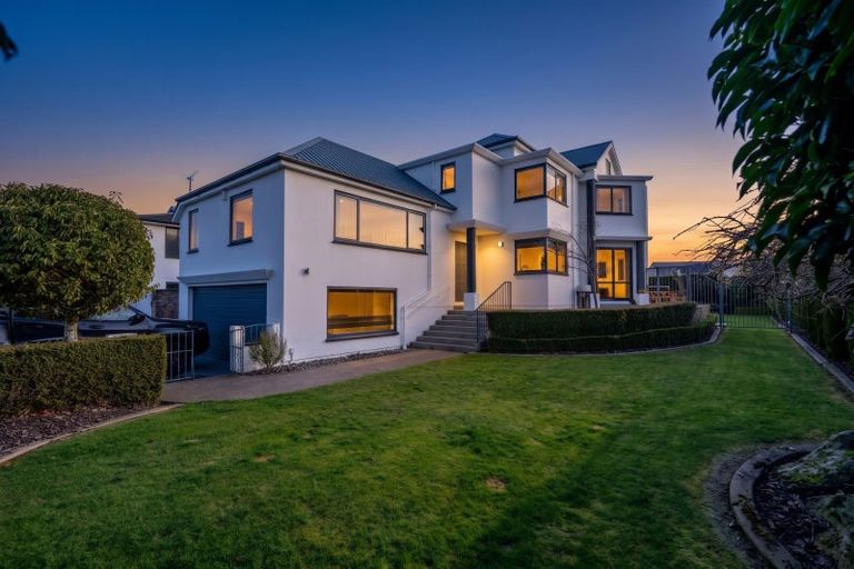 Photo of property in 712 Queens Drive, Waikiwi, Invercargill, 9810