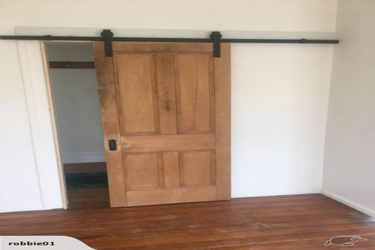 Photo of property in 17 Brockworth Place, Riccarton, Christchurch, 8011