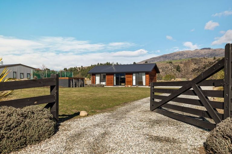 Photo of property in 11 Jackson Rise, Luggate, Cromwell, 9383