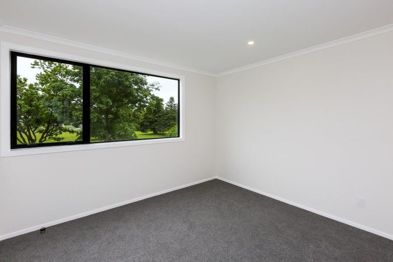 Photo of property in 11 Raeble Walkington Lane, Wallaceville, Upper Hutt, 5018