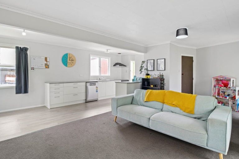 Photo of property in 44 Northolt Road, Fairview Downs, Hamilton, 3214