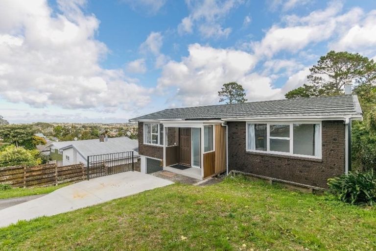 Photo of property in 606 Glenfield Road, Bayview, Auckland, 0629