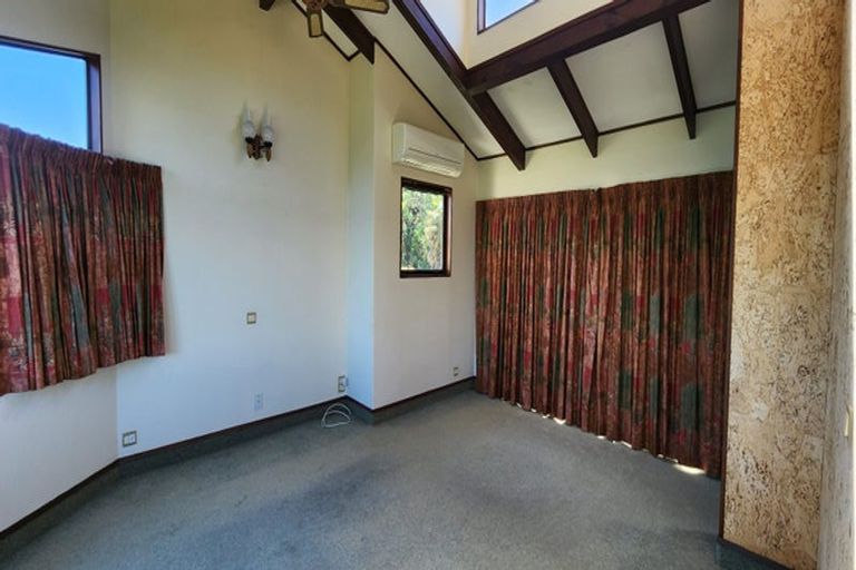 Photo of property in 52 Homebush Road, Khandallah, Wellington, 6035