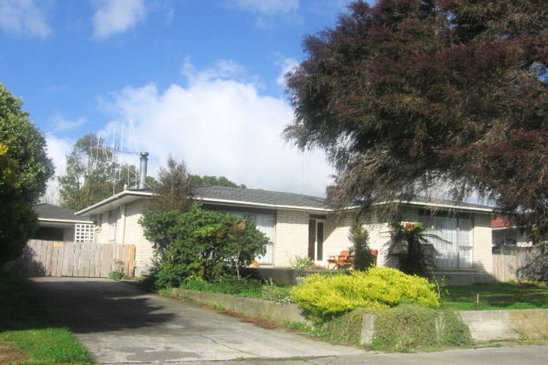 Photo of property in 15 Kimberley Grove, Westbrook, Palmerston North, 4412