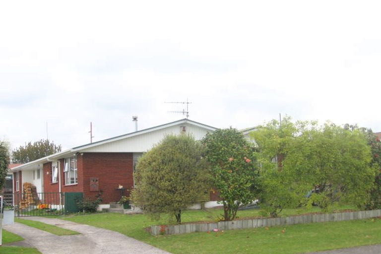 Photo of property in 33 Neri Crescent, Pomare, Rotorua, 3015