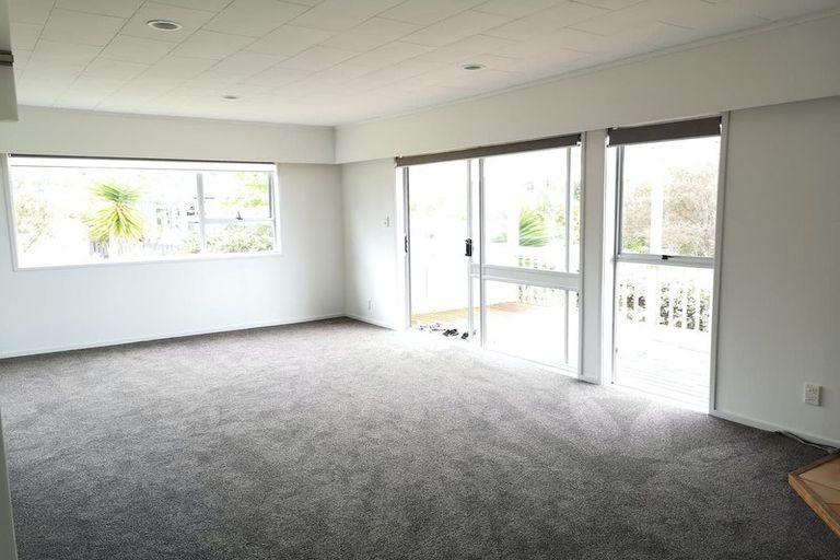 Photo of property in 25 Dobell Road, Stanmore Bay, Whangaparaoa, 0932