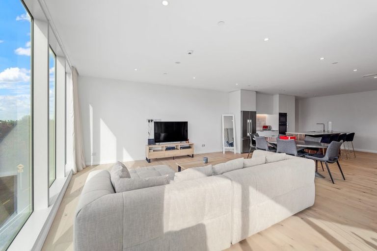 Photo of property in 301/20 Omana Road, Milford, Auckland, 0620