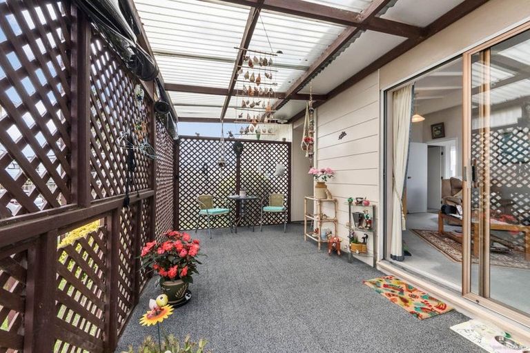 Photo of property in 13 Tango Place, Henderson, Auckland, 0610