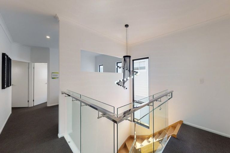 Photo of property in 1a Manor Park, Sunnyhills, Auckland, 2010