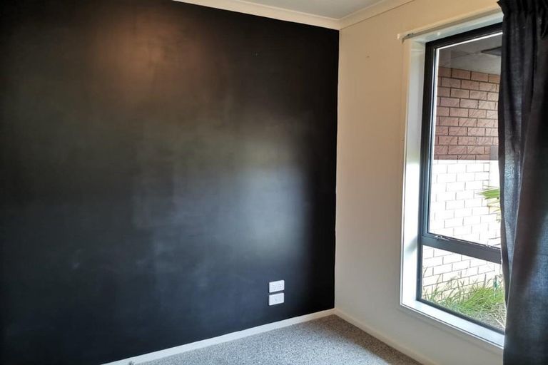 Photo of property in 13 Kamahi Place, One Tree Point, 0118