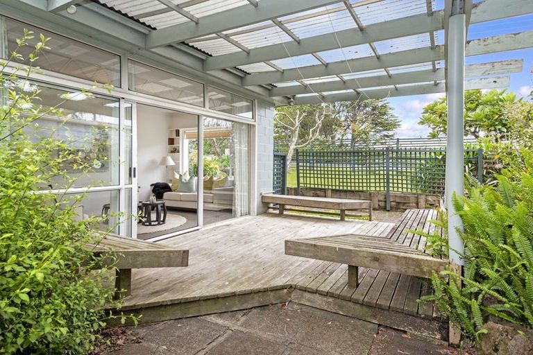 Photo of property in 145 Bleakhouse Road, Mellons Bay, Auckland, 2014