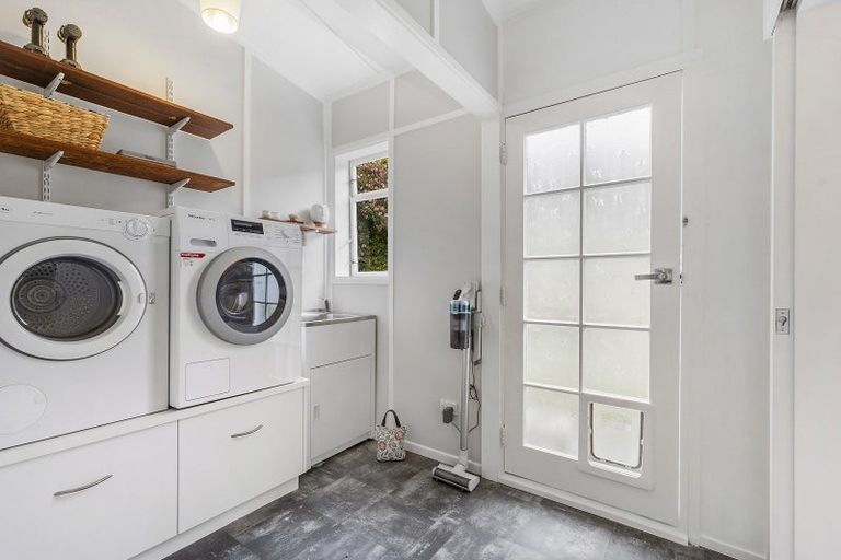 Photo of property in 15 Seine Street, Island Bay, Wellington, 6023