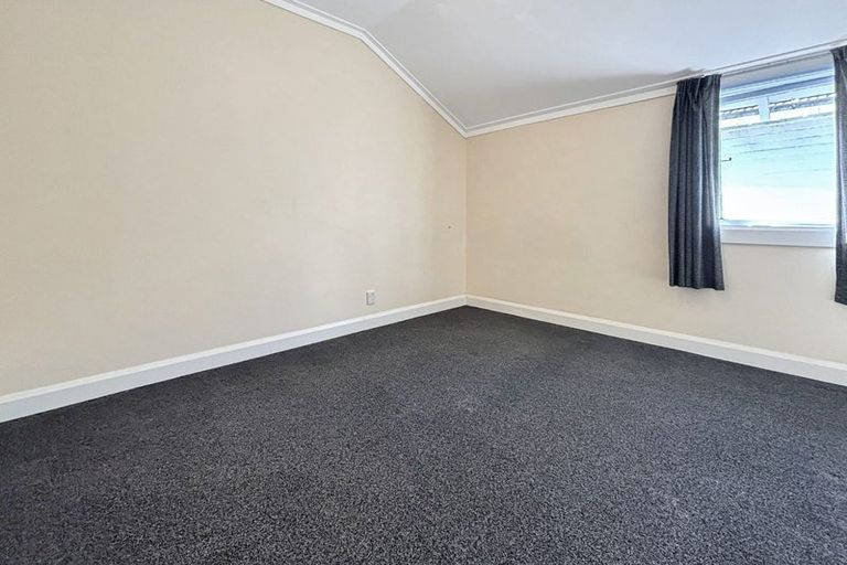 Photo of property in 17 Hankey Street, Mount Cook, Wellington, 6011