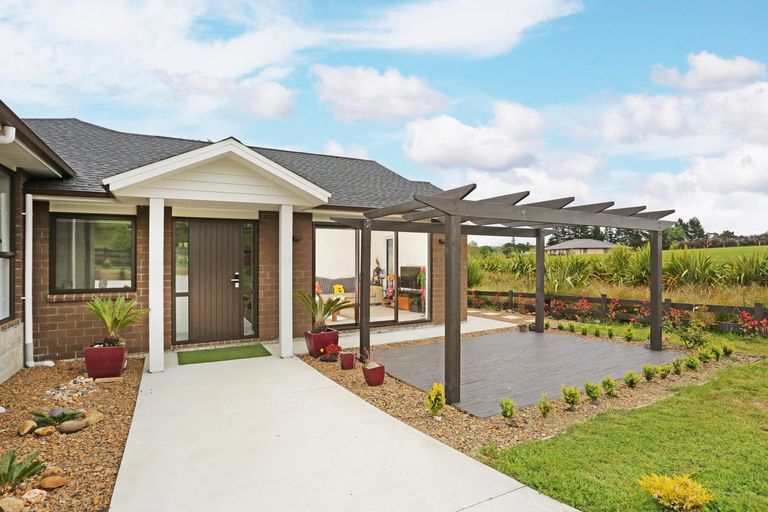 Photo of property in 24 Mcintosh Drive, Pokeno, 2471