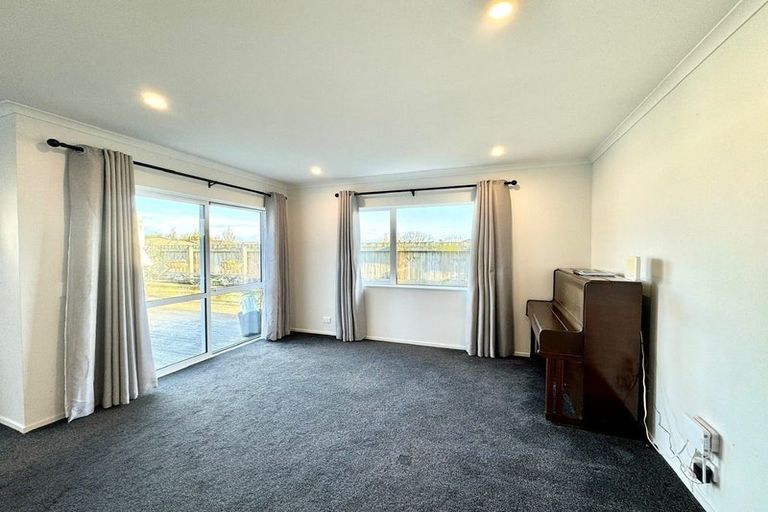 Photo of property in 104 Kuaka Drive, Takanini, 2112