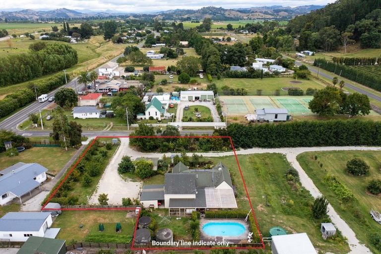 Photo of property in 6 Hill Road, Ormond, Gisborne, 4071