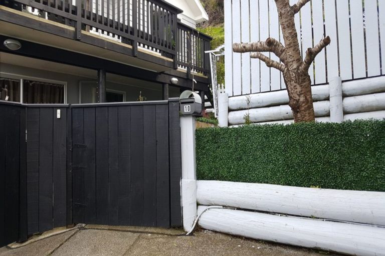 Photo of property in 10 Jasons Place, Churton Park, Wellington, 6037