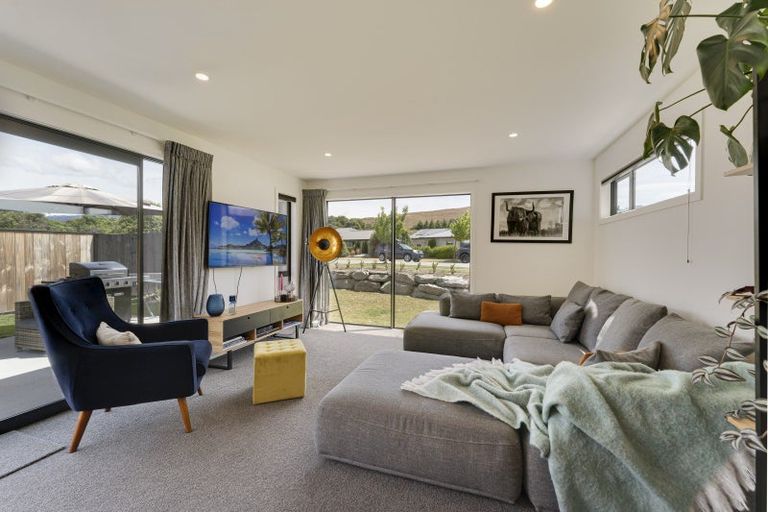 Photo of property in 8 Erskine Street, Lake Hayes, Queenstown, 9304