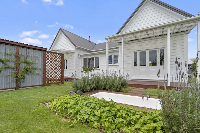 Photo of property in 79 Lincoln Road East, Everett Park, Inglewood, 4389