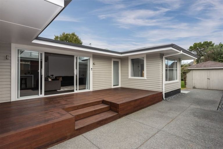 Photo of property in 28 Woodford Terrace, Ilam, Christchurch, 8053