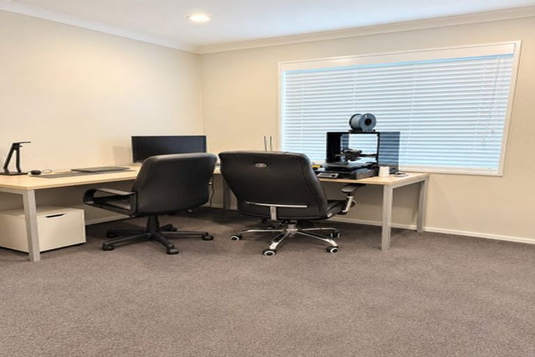 Photo of property in 82 Mcmahon Drive, Aidanfield, Christchurch, 8025