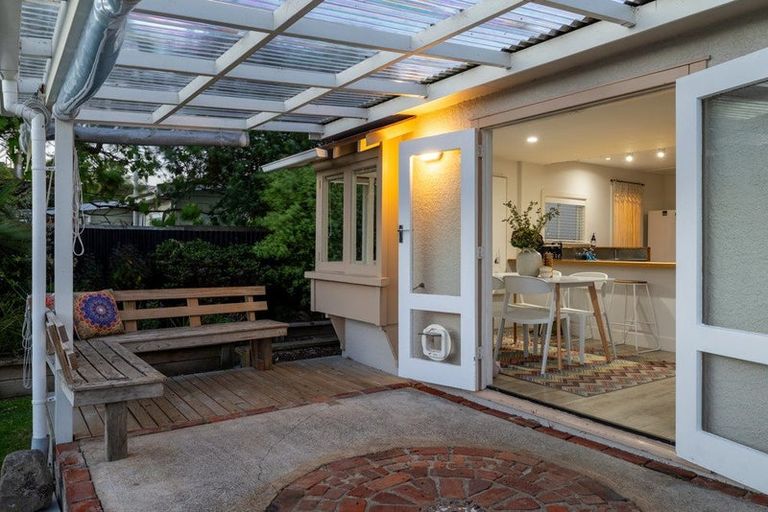 Photo of property in 380 Keyes Road, New Brighton, Christchurch, 8083