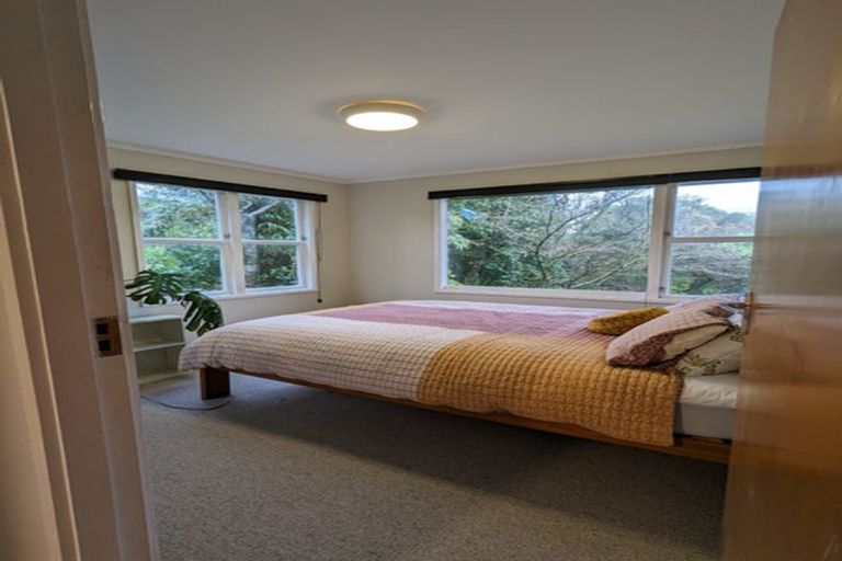 Photo of property in 22a Trelissick Crescent, Ngaio, Wellington, 6035