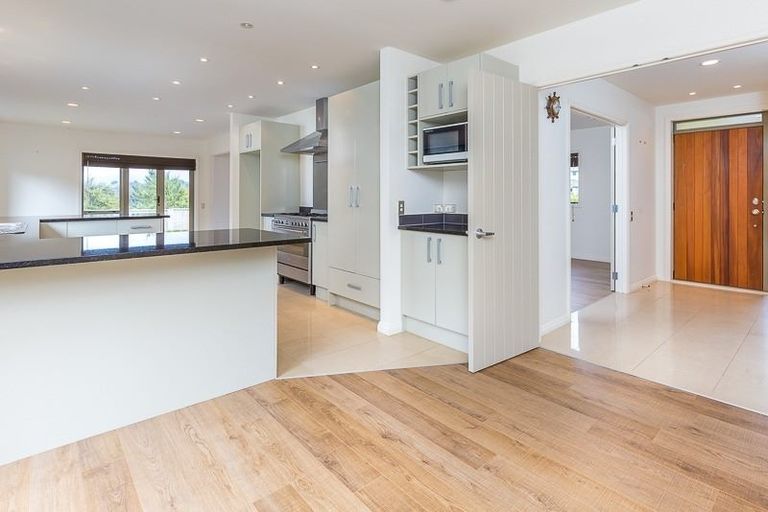 Photo of property in 21 Carol Lee Place, Albany Heights, Auckland, 0632