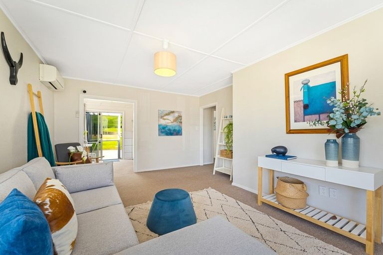 Photo of property in 200 Waddington Drive, Naenae, Lower Hutt, 5011