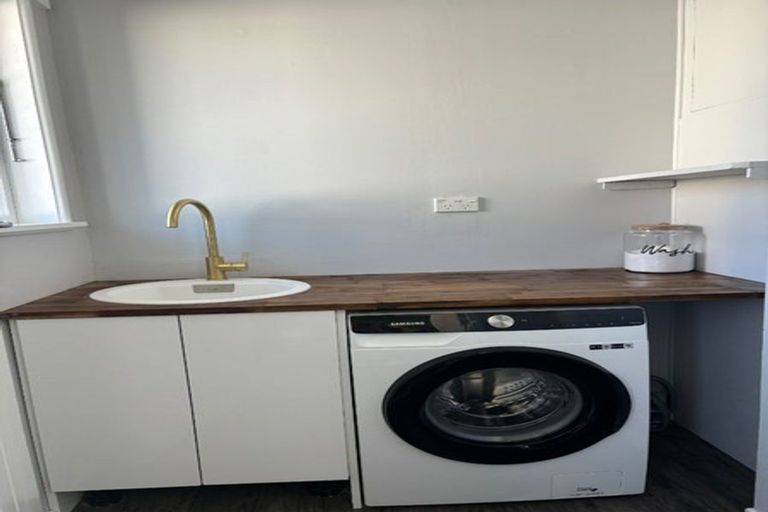 Photo of property in 423 Huia Street, Camberley, Hastings, 4120