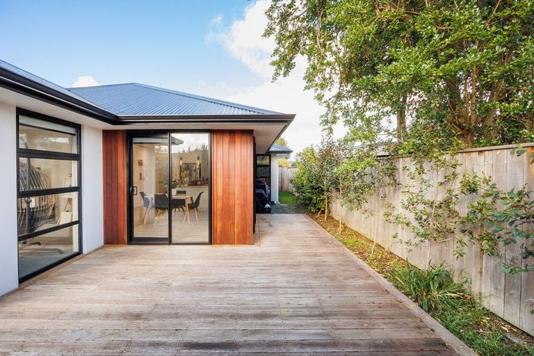 Photo of property in 23a Karina Terrace, Roslyn, Palmerston North, 4414