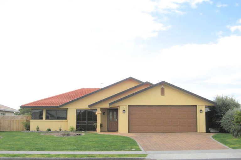 Photo of property in 319 Gravatt Road, Papamoa Beach, Papamoa, 3118