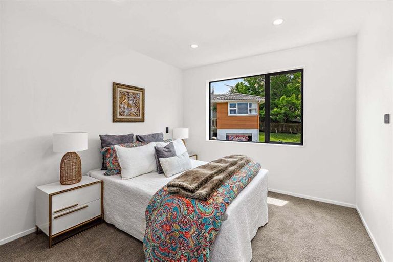 Photo of property in 7c Kerria Place, Sunnynook, Auckland, 0620