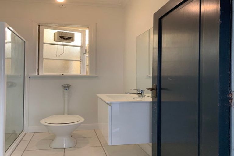 Photo of property in 118 Austin Street, Mount Victoria, Wellington, 6011