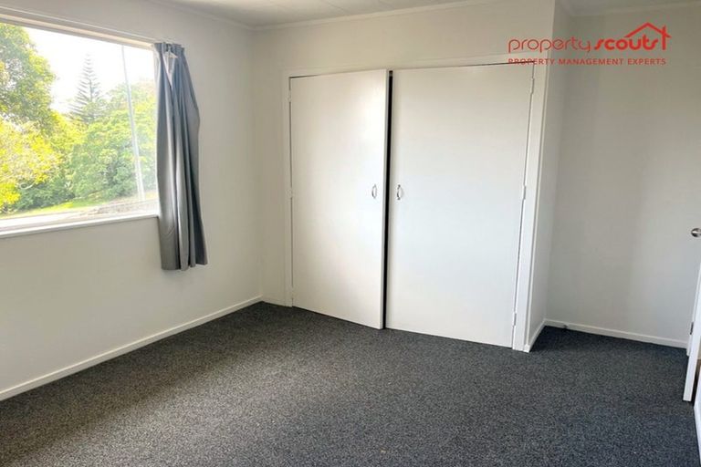 Photo of property in 4 Garton Drive, Massey, Auckland, 0614