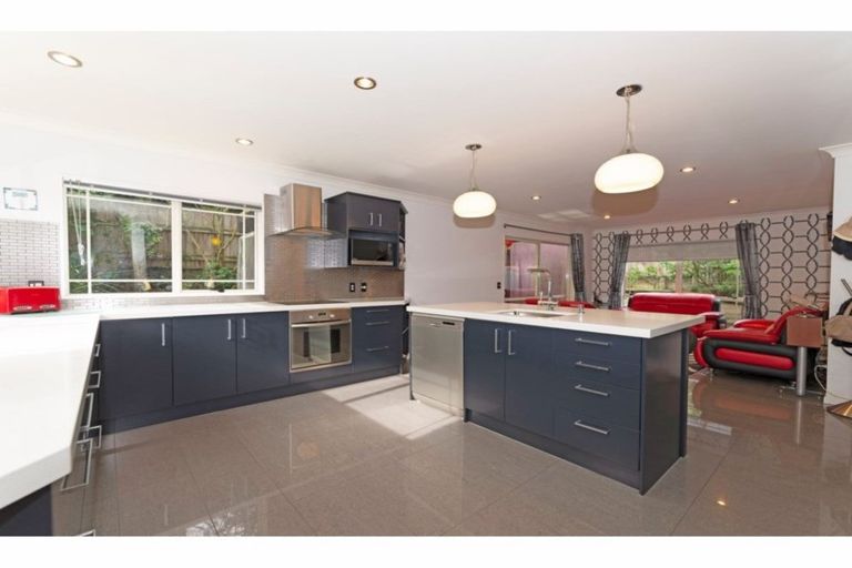 Photo of property in 3 Cognac Place, Henderson, Auckland, 0612